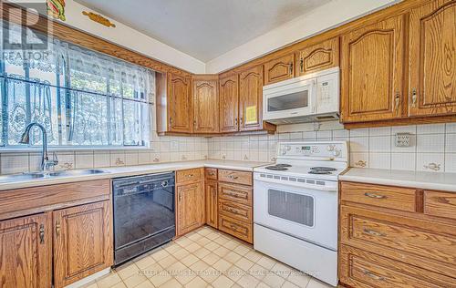 8 - 1370 Fieldlight Boulevard, Pickering (Liverpool), ON - Indoor Photo Showing Dining Room