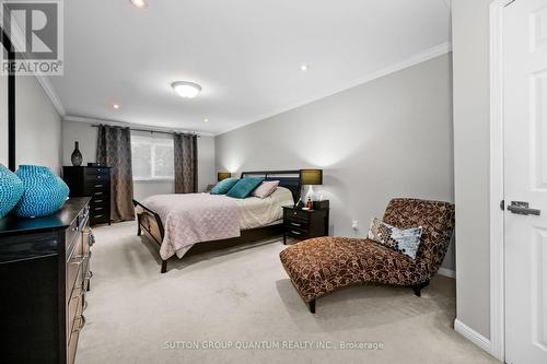 4364 Palisades Lane, Mississauga, ON - Indoor Photo Showing Bedroom