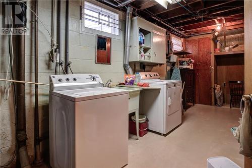 660 Burton Avenue, Sudbury, ON - Indoor Photo Showing Laundry Room