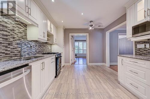 14 Crescentwood Road, Toronto, ON - Indoor Photo Showing Kitchen With Upgraded Kitchen