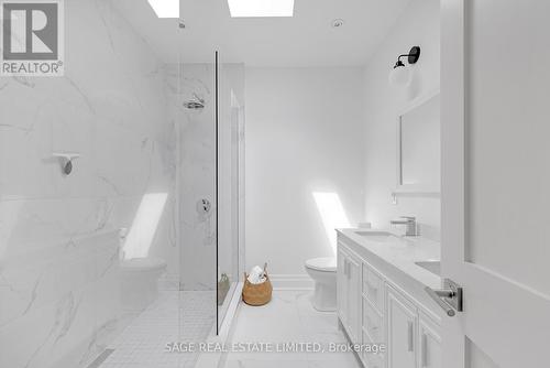 152 Rhodes Avenue, Toronto, ON -  Photo Showing Bathroom