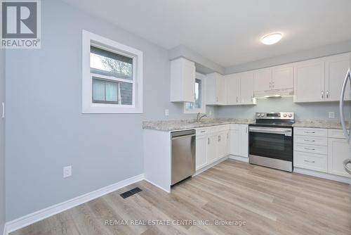 116 Burbank Crescent, Orangeville, ON - Indoor Photo Showing Kitchen With Stainless Steel Kitchen