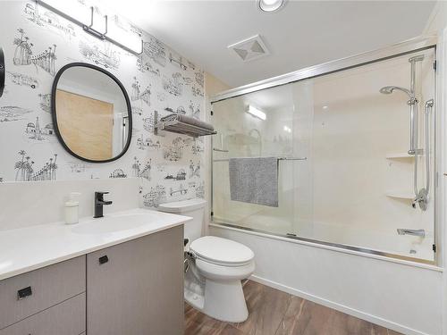 105-90 Regatta Landing, Victoria, BC - Indoor Photo Showing Bathroom