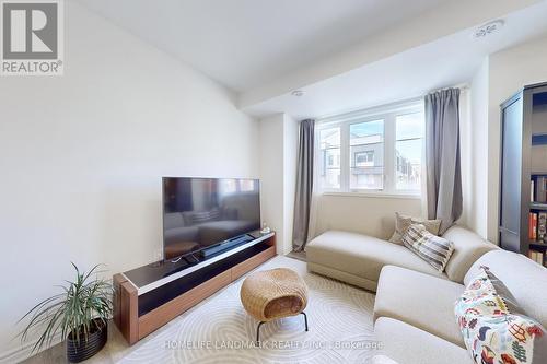 51 Frederick Wilson Avenue, Markham, ON - Indoor Photo Showing Living Room