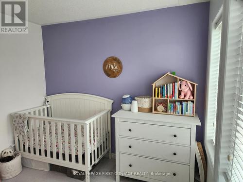 140 Mount Crescent, Essa, ON - Indoor Photo Showing Bedroom