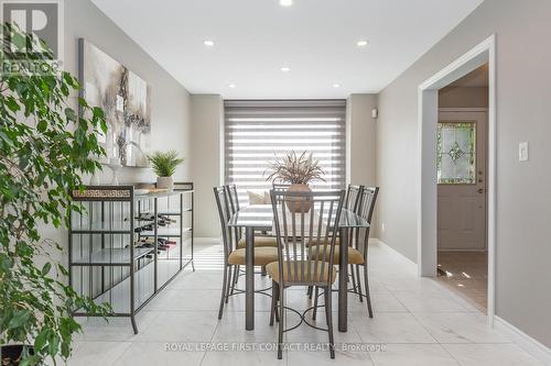 224 Livingstone Street W, Barrie, ON - Indoor Photo Showing Dining Room