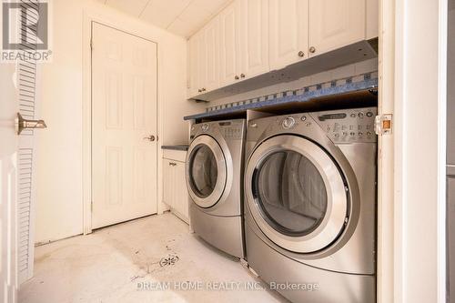 4152 Wheelwright Crescent, Mississauga, ON - Indoor Photo Showing Laundry Room