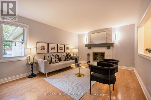 4152 Wheelwright Crescent, Mississauga, ON - Indoor Photo Showing Living Room With Fireplace