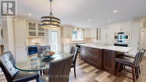 516 Mayzel Road, Burlington, ON - Indoor Photo Showing Dining Room