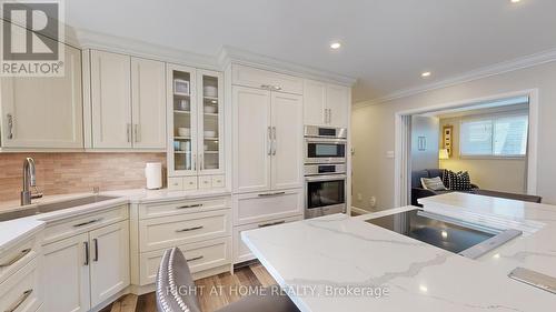 516 Mayzel Road, Burlington, ON - Indoor Photo Showing Kitchen With Upgraded Kitchen