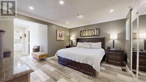 516 Mayzel Road, Burlington, ON - Indoor Photo Showing Bedroom