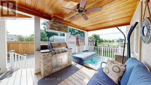 516 Mayzel Road, Burlington, ON - Outdoor With Deck Patio Veranda With Exterior