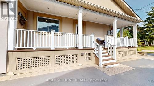 516 Mayzel Road, Burlington, ON - Outdoor With Deck Patio Veranda