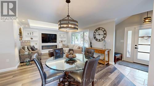 516 Mayzel Road, Burlington, ON - Indoor Photo Showing Dining Room