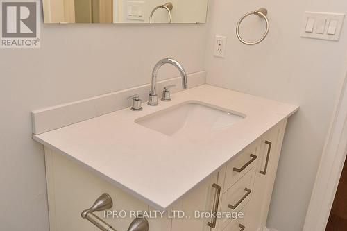 1420 Chalice Crescent, Mississauga, ON - Indoor Photo Showing Bathroom