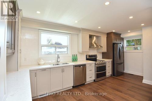 1420 Chalice Crescent, Mississauga, ON - Indoor Photo Showing Kitchen With Stainless Steel Kitchen With Double Sink