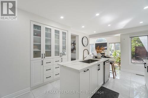 37 Furrows End, Brampton, ON - Indoor Photo Showing Kitchen