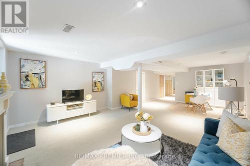 37 Furrows End, Brampton, ON - Indoor Photo Showing Living Room