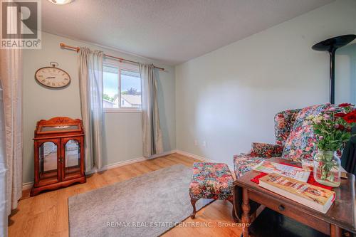 14 Lewis Crescent, Kitchener, ON - Indoor