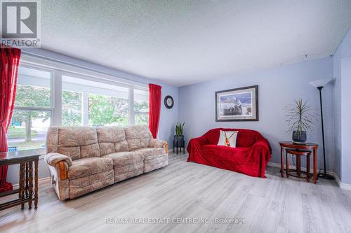 14 Lewis Crescent, Kitchener, ON - Indoor