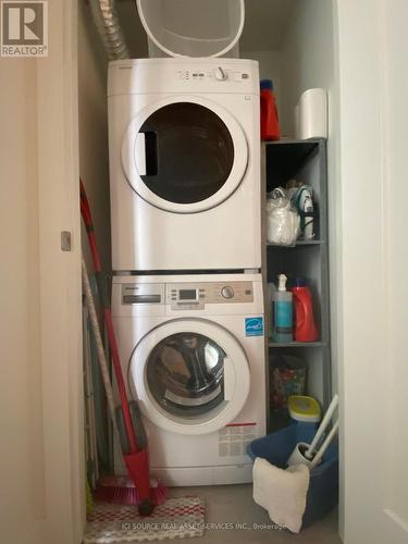 1704 - 485 Richmond Road, Carlingwood - Westboro And Area, ON - Indoor Photo Showing Laundry Room