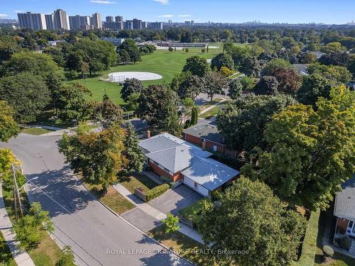 15 Sandwell Dr, Toronto, ON - Outdoor With View