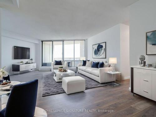 2605-380 Dixon Rd, Toronto, ON - Indoor Photo Showing Living Room