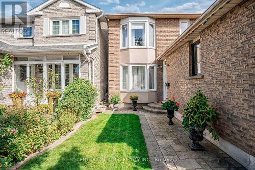 119 Halfmoon Square, Toronto, ON - Outdoor With Facade