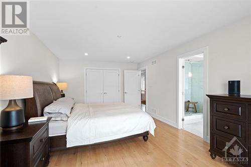 827 Ivanhoe Avenue, Ottawa, ON - Indoor Photo Showing Bedroom