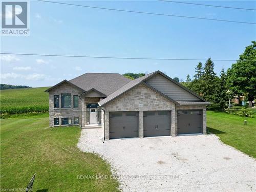 4829 Bruce Road 3, Saugeen Shores, ON - Indoor Photo Showing Bathroom