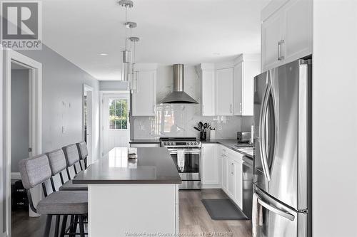 1618 Jefferson, Windsor, ON - Indoor Photo Showing Kitchen With Upgraded Kitchen