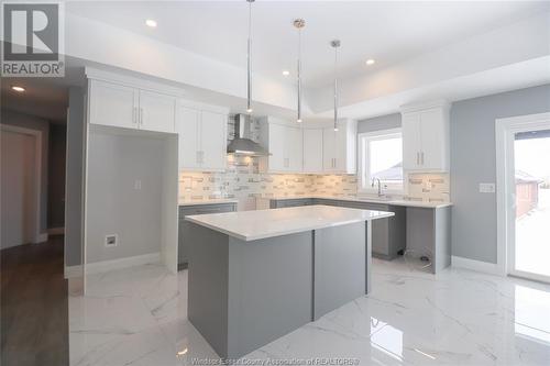 4414 Belmont, Comber, ON - Indoor Photo Showing Kitchen With Upgraded Kitchen