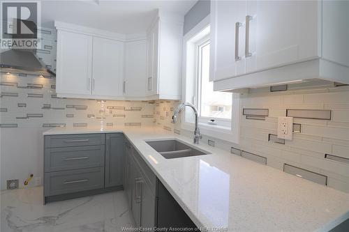 4414 Belmont, Comber, ON - Indoor Photo Showing Kitchen With Double Sink With Upgraded Kitchen