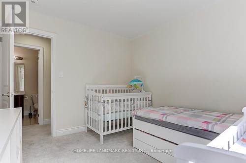 166 Sutherland Avenue, Bradford West Gwillimbury, ON - Indoor Photo Showing Bedroom