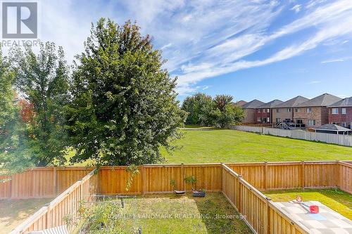 166 Sutherland Avenue, Bradford West Gwillimbury, ON - Outdoor With Backyard