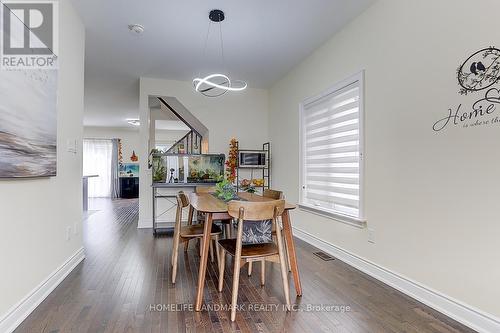 166 Sutherland Avenue, Bradford West Gwillimbury, ON - Indoor Photo Showing Dining Room