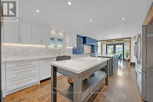 15391 Mount Hope Road, Caledon, ON - Indoor Photo Showing Kitchen With Upgraded Kitchen