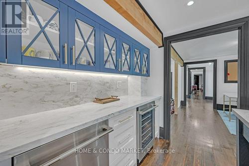 15391 Mount Hope Road, Caledon, ON - Indoor Photo Showing Kitchen