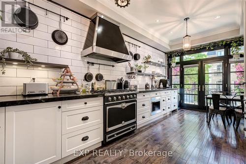 13 Balmoral Avenue, Toronto, ON - Indoor Photo Showing Kitchen With Upgraded Kitchen