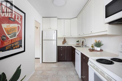 507 - 541 Blackthorn Avenue, Toronto, ON - Indoor Photo Showing Kitchen