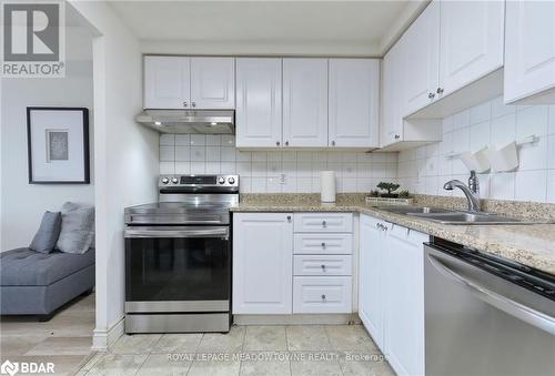 135 Hillcrest Avenue Unit# 1013, Mississauga, ON - Indoor Photo Showing Kitchen With Stainless Steel Kitchen With Double Sink