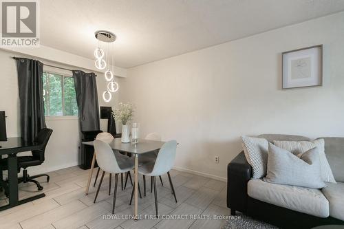 371 Tallwood Drive, Orillia, ON - Indoor Photo Showing Dining Room