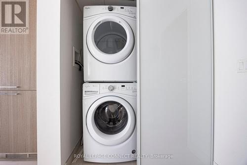 302 - 25 Baseball Place, Toronto, ON - Indoor Photo Showing Laundry Room