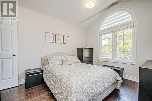 39 - 2022 Atkinson Drive, Burlington, ON - Indoor Photo Showing Bedroom