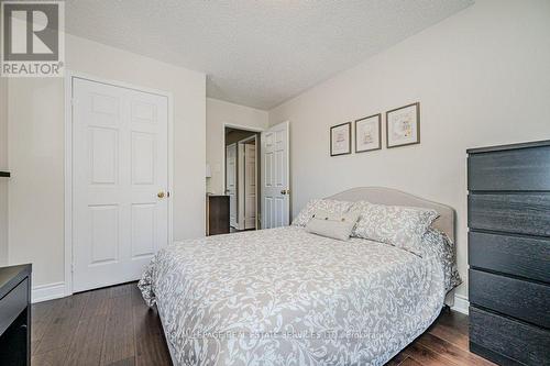 39 - 2022 Atkinson Drive, Burlington, ON - Indoor Photo Showing Bedroom