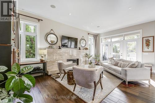 13 Old Mill Lane, Niagara-On-The-Lake, ON - Indoor Photo Showing Living Room