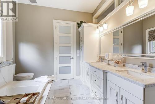 13 Old Mill Lane, Niagara-On-The-Lake, ON - Indoor Photo Showing Bathroom