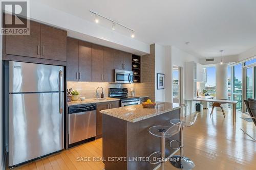 1706 - 112 George Street, Toronto, ON - Indoor Photo Showing Kitchen With Upgraded Kitchen