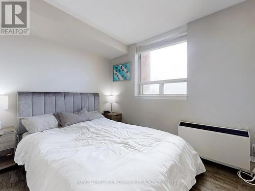 1017 - 2460 Eglinton Avenue E, Toronto, ON - Indoor Photo Showing Bedroom