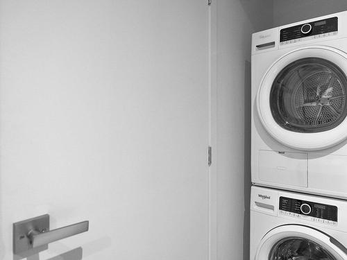 Salle de lavage - 2306-1160 Rue Mackay, Montréal (Ville-Marie), QC - Indoor Photo Showing Laundry Room